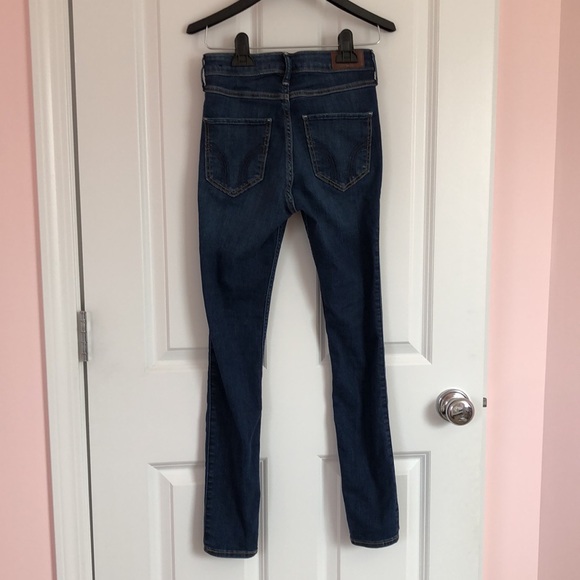 Hollister Dark-Wash High Rise Jeggings - Picture 2 of 4